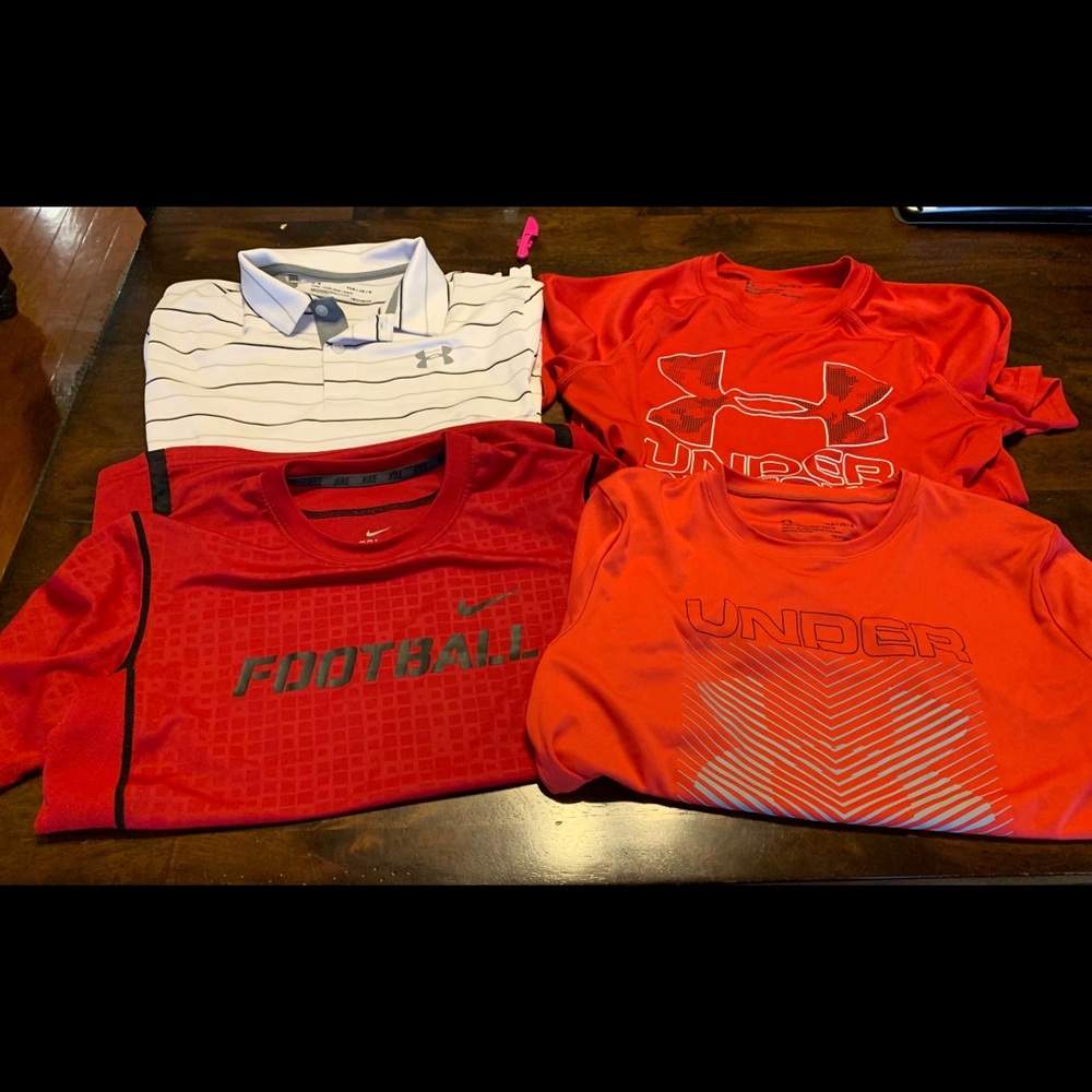 Bundle of 3 Underarmour and 1 Nike shirts.